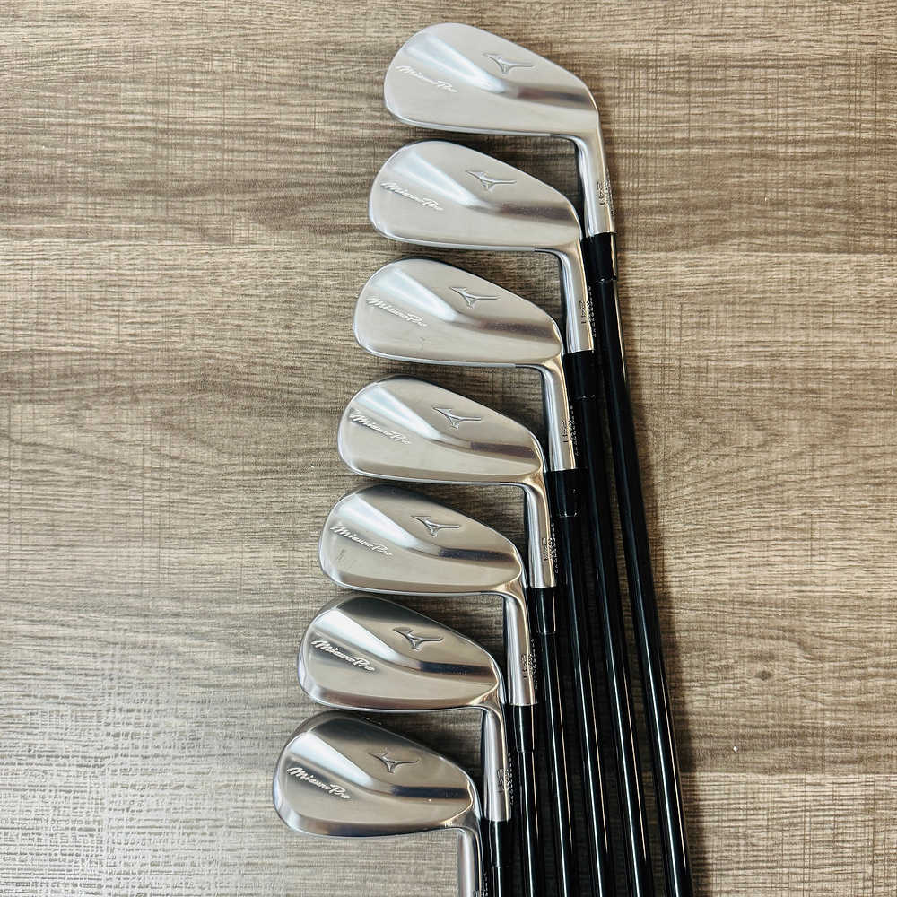 2024 Pro 241 Iron Set 4-P / Mitsubishi MMT 105 Graphite, TX Stiff