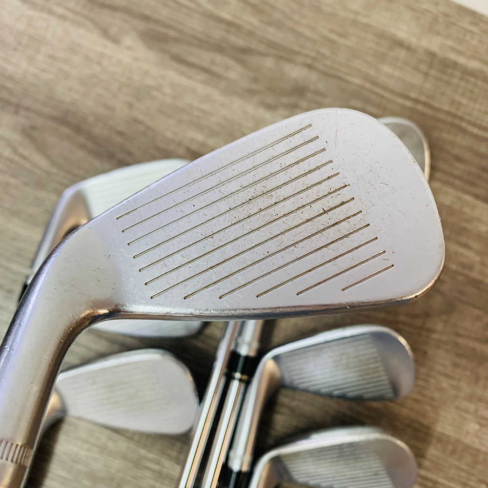 Staff FG Tour F5 Iron Set 4-G / Dynamic Gold Steel, Stiff