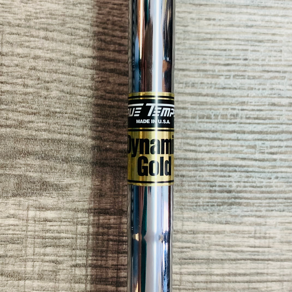 Staff FG Tour F5 Iron Set 4-G / Dynamic Gold Steel, Stiff
