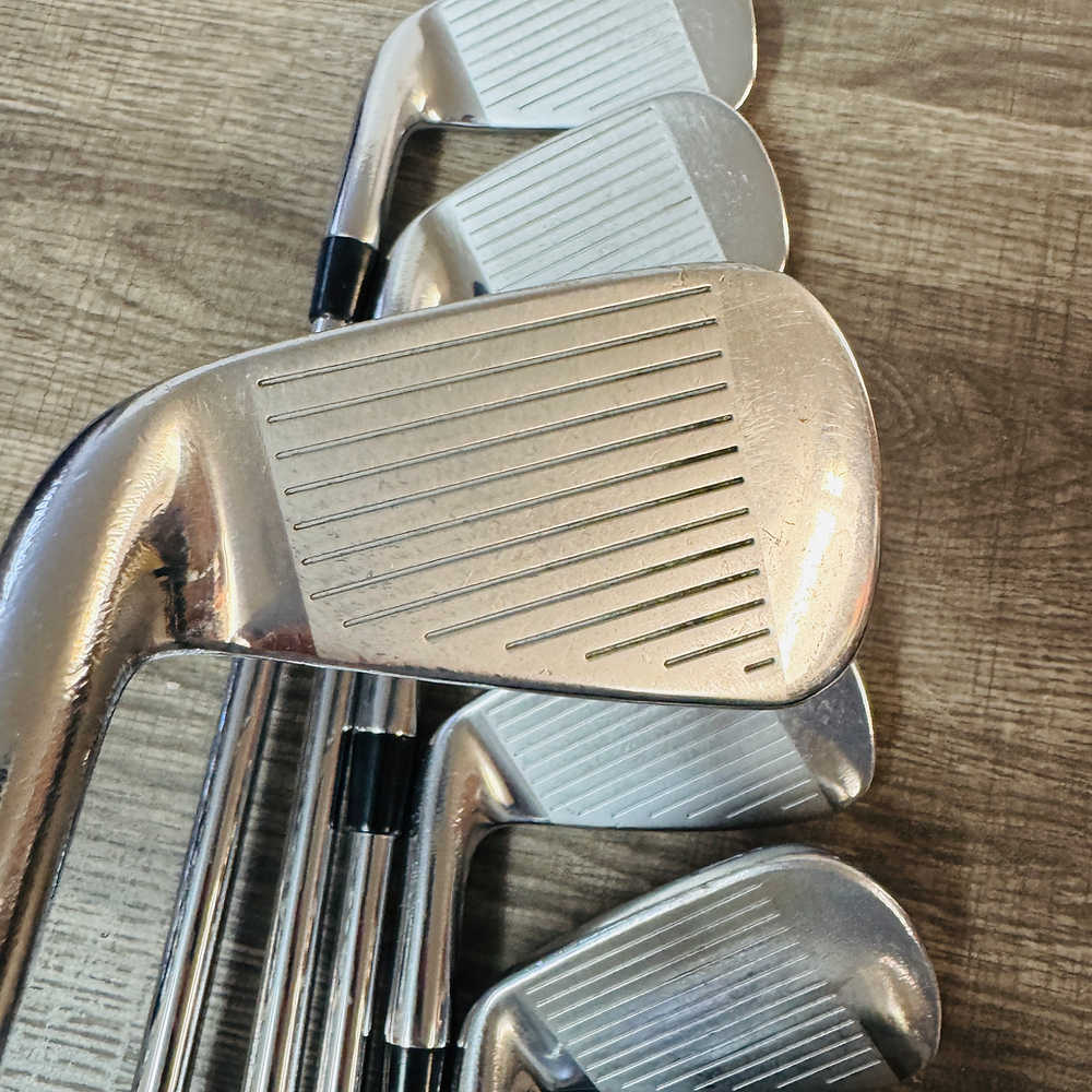 Apex Pro 19 Iron Set 4-P / NS Pro Modus3 120 Steel, Stiff