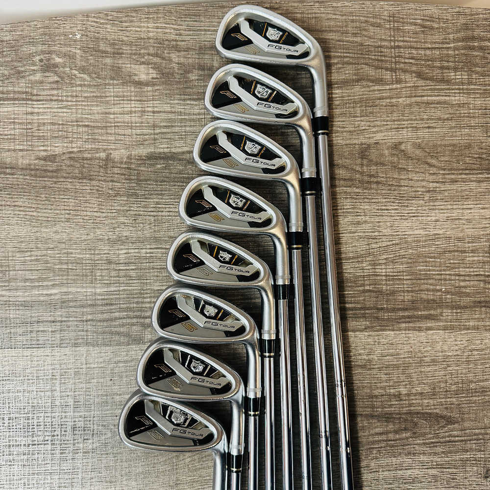 Staff FG Tour F5 Iron Set 4-G / Dynamic Gold Steel, Stiff
