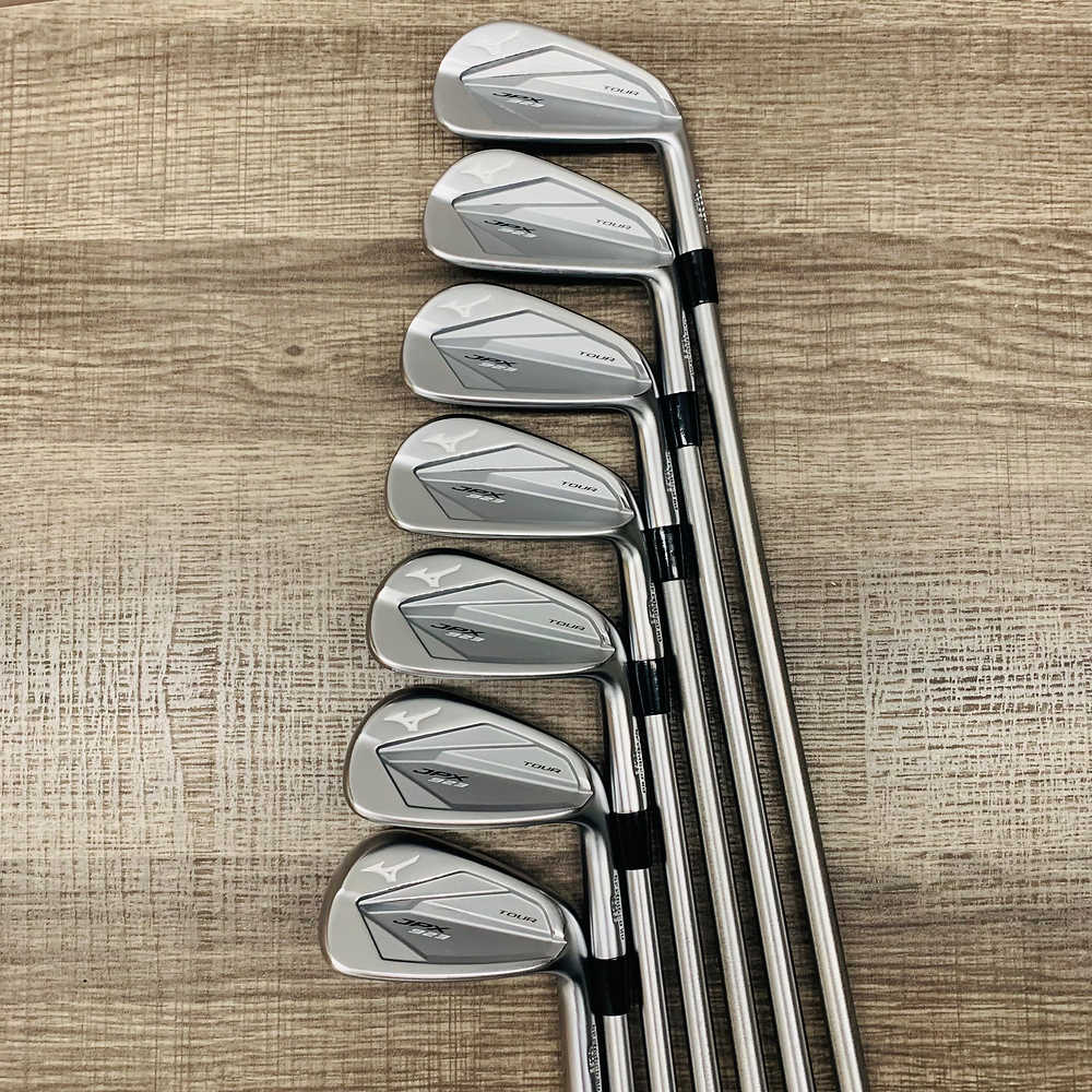 JPX 923 Tour Iron Set 4-P / KBS C-Taper Steel, X Stiff