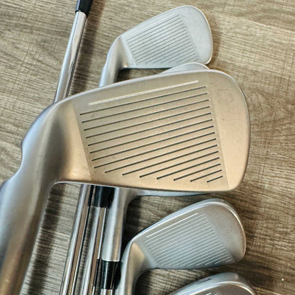 i59 Iron Set 4-P / Dynamic Gold Steel, Stiff