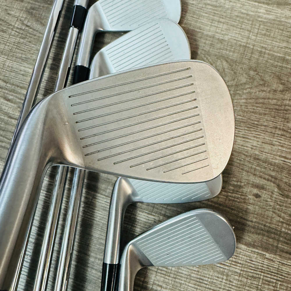 2024 P770/ P7CB Iron Set 4-P / Project X LZ 125, X Stiff