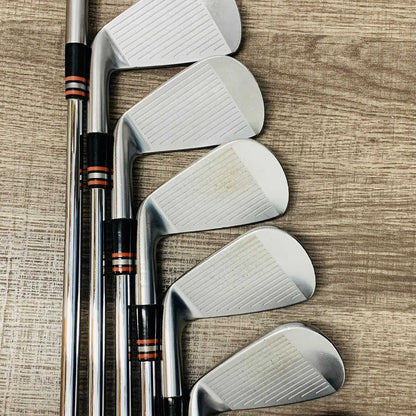 Z785 Iron Set 4-P / NS Pro Modus3 Steel, X Stiff