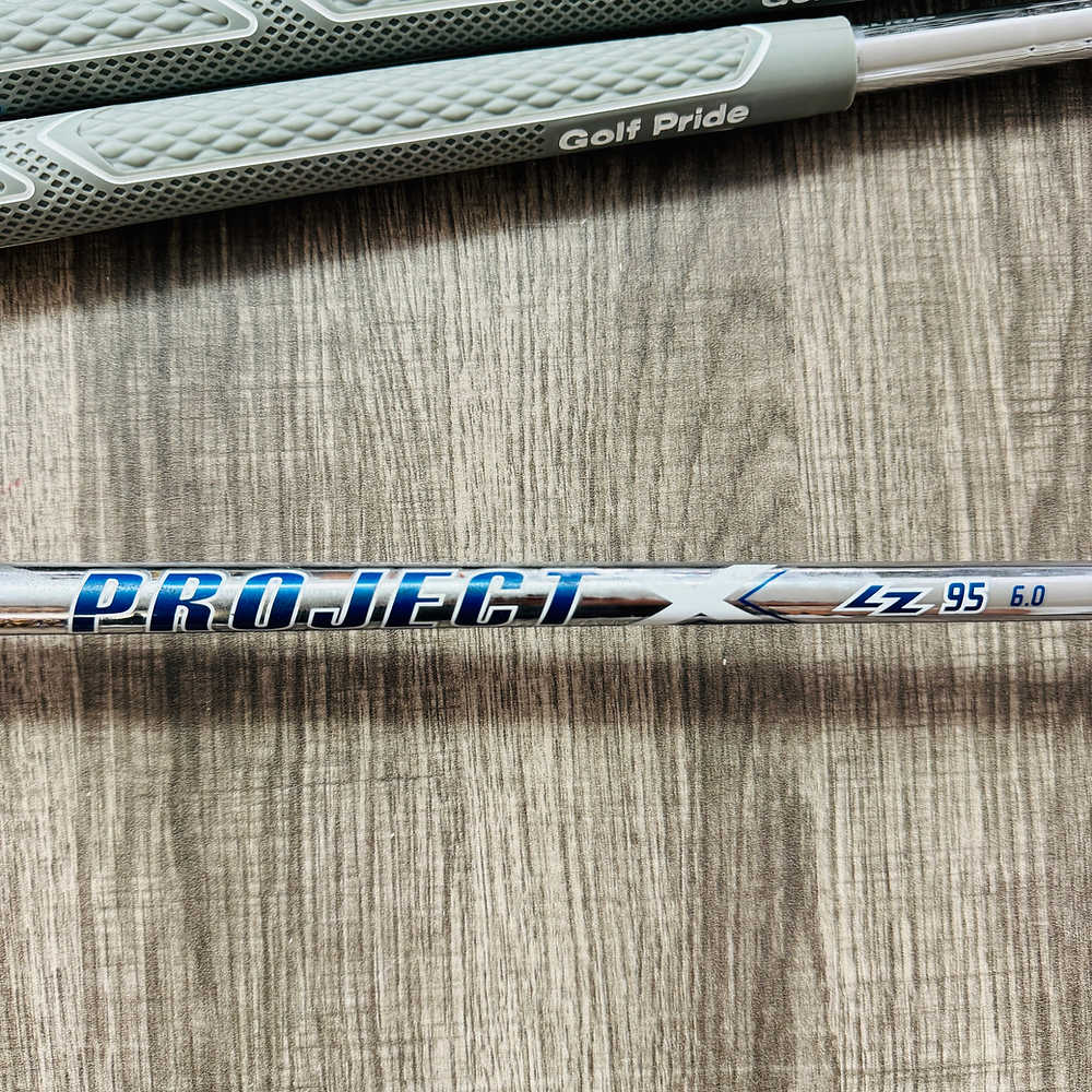 +1" Apex Pro 19 Iron Set 5-P / Project X LZ 95 Steel, Stiff
