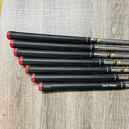 Z965 Iron Set 4-P / Dynamic Gold 130 Steel, Stiff
