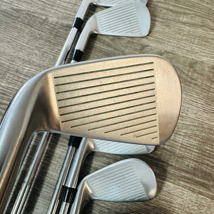 T100S Iron Set 4-P / Dynamic Gold Steel, X Stiff