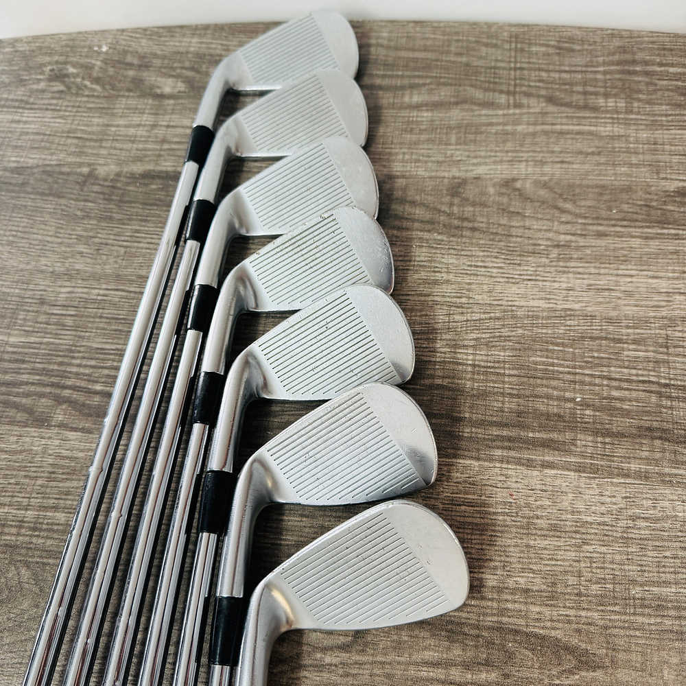 Razr X Forged Iron Set 4-P / Dynamic Gold Steel, Stiff