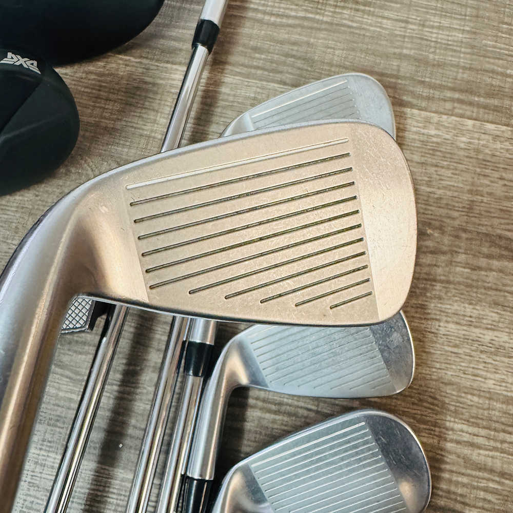 Complete Set / Driver-Putter, Stiff
