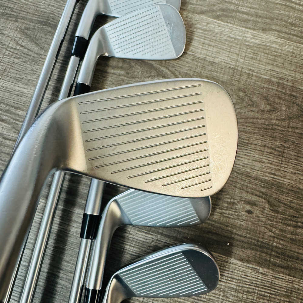 Apex Pro 21 Iron Set 5-A / Project X IO 105g Steel, Regular+