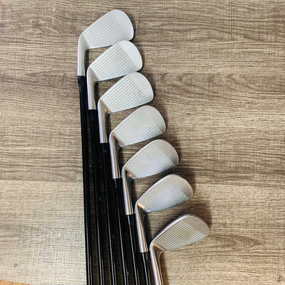 P7MB Iron Set 4-P / Mitsubishi MMT Graphite, Stiff