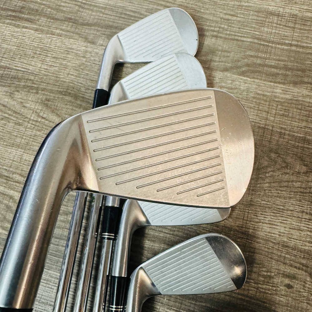 Z965 Iron Set 4-P / Dynamic Gold 130 Steel, Stiff