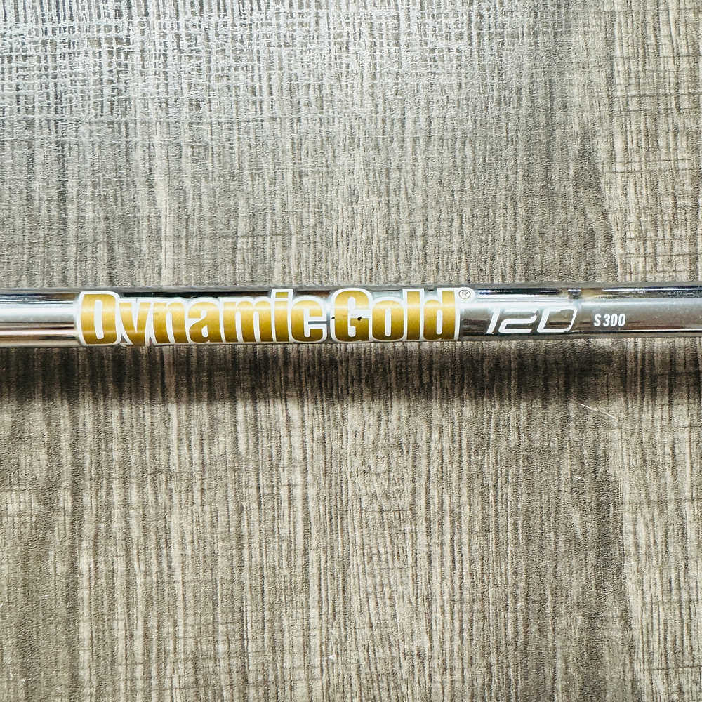 i59 Iron Set 4-P / Dynamic Gold Steel, Stiff