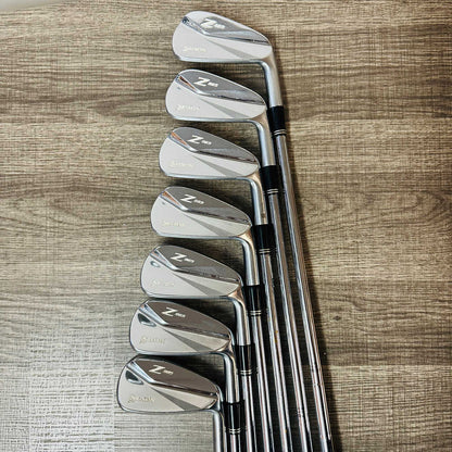 Z965 Iron Set 4-P / Dynamic Gold 130 Steel, Stiff