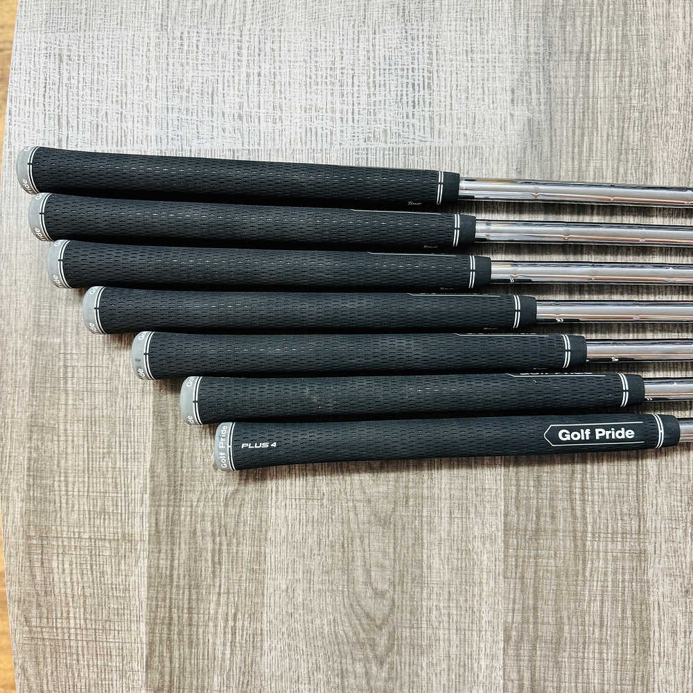 T100S Iron Set 4-P / Dynamic Gold Steel, X Stiff