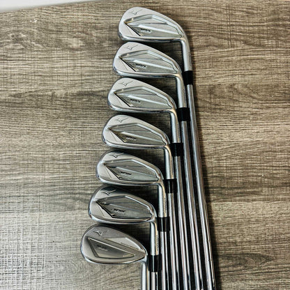 (+1") JPX 923 Hot Metal Iron Set 5-P,S / Dynamic Gold Steel, Stiff