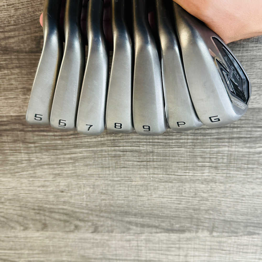 Darkspeed Iron Set 5-G / NS Pro 950 GH Neo Steel, Stiff