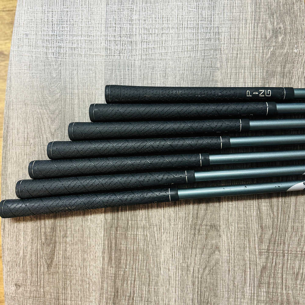 G5 Iron Set 4-P / Graphite, Regular
