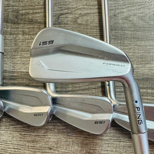 i59 Iron Set 4-P / Dynamic Gold Steel, X Stiff