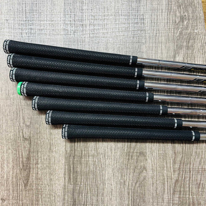 2025 ZXi7 Iron Set 4-P / Dynamic Gold Mid Steel, Stiff