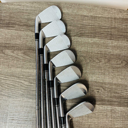 Z965 Iron Set 4-P / Dynamic Gold 130 Steel, Stiff