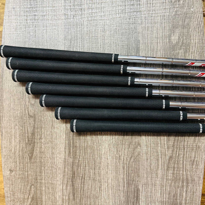 2023 T350 Iron Set 4-P / AMT Red Steel, Stiff