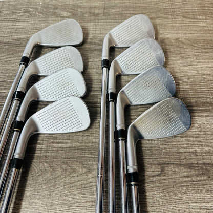 Staff FG Tour F5 Iron Set 4-G / Dynamic Gold Steel, Stiff