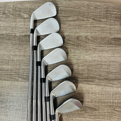T100S Iron Set 4-P / Dynamic Gold Steel, X Stiff