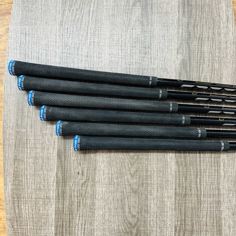 Qi HL Iron Set 6-A / Speeder NX Graphite, Senior