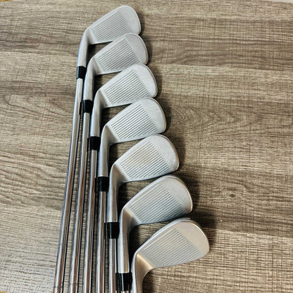 i59 Iron Set 4-P / Dynamic Gold Steel, Stiff