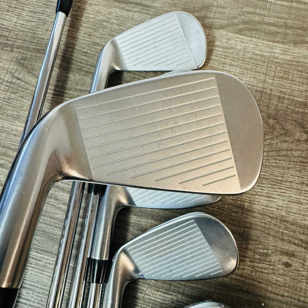 +1/2" T200 2023 Iron Set 4-P / Project X Rifle Steel, Stiff