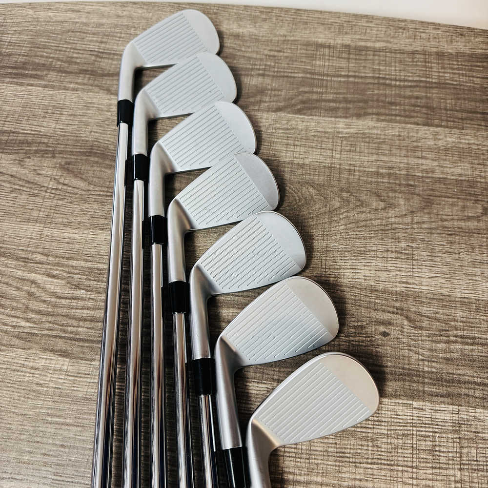 P7MB 2023 Iron Set 4-PW / Project X Rifle Steel, Stiff